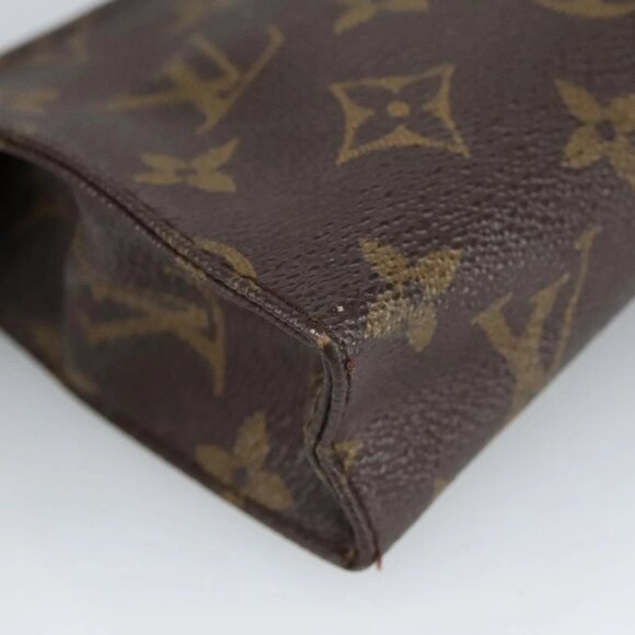 LOUIS VUITTON Monogram Poche Toilette 15 Pouch M47546 LV Auth 98202 - Picture 5 of 16